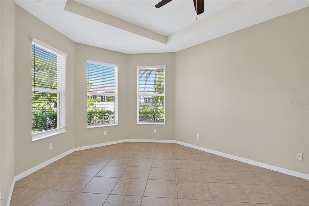 For Sale: $349,000 (2 beds, 2 baths, 1672 Square Feet)