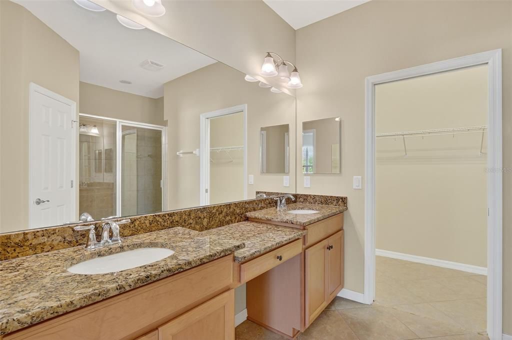 For Sale: $349,000 (2 beds, 2 baths, 1672 Square Feet)