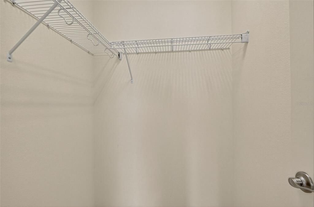 For Sale: $349,000 (2 beds, 2 baths, 1672 Square Feet)