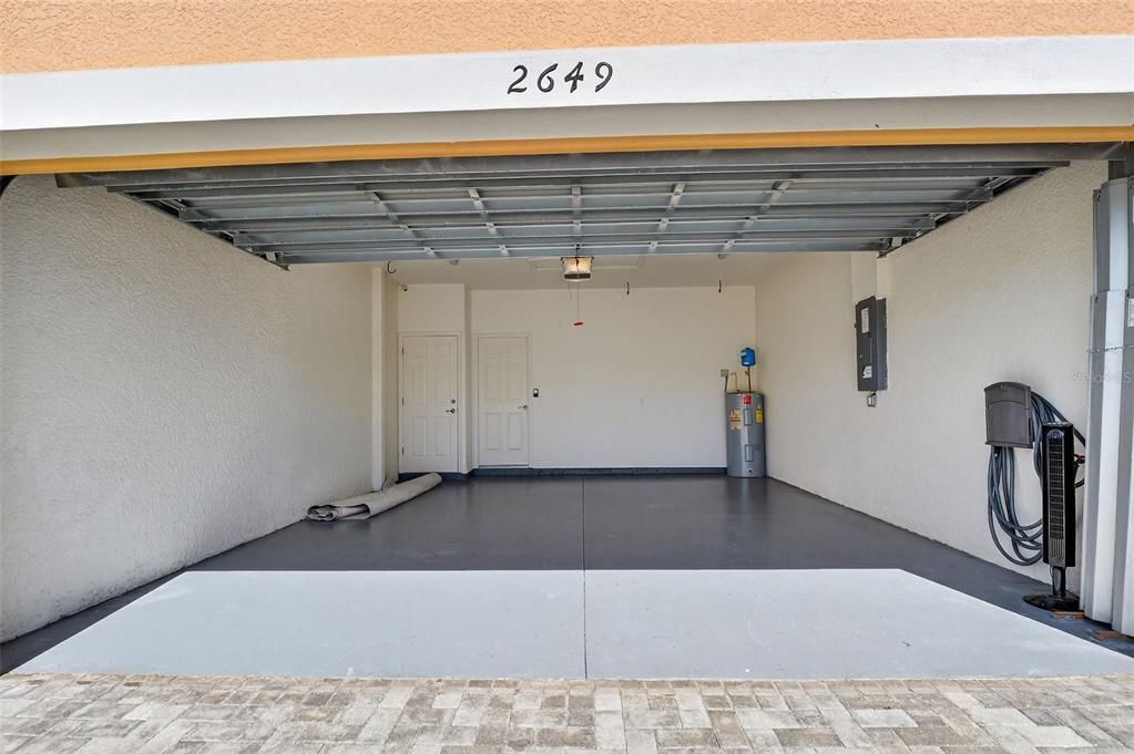 For Sale: $349,000 (2 beds, 2 baths, 1672 Square Feet)