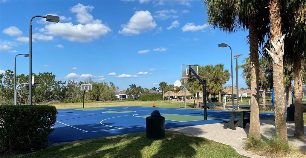 For Sale: $349,000 (2 beds, 2 baths, 1672 Square Feet)