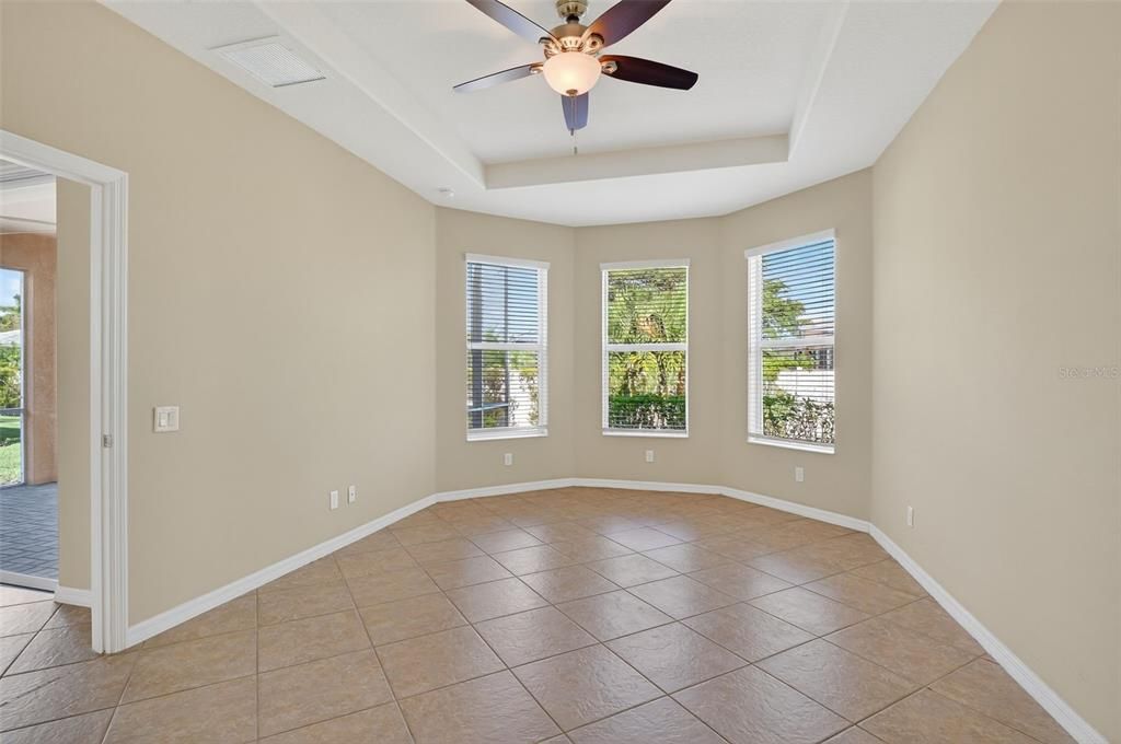 For Sale: $349,000 (2 beds, 2 baths, 1672 Square Feet)