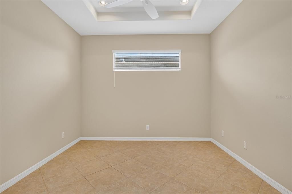 For Sale: $349,000 (2 beds, 2 baths, 1672 Square Feet)