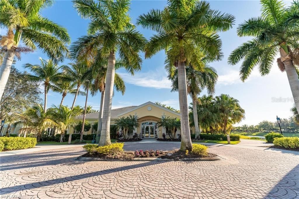 For Sale: $349,000 (2 beds, 2 baths, 1672 Square Feet)