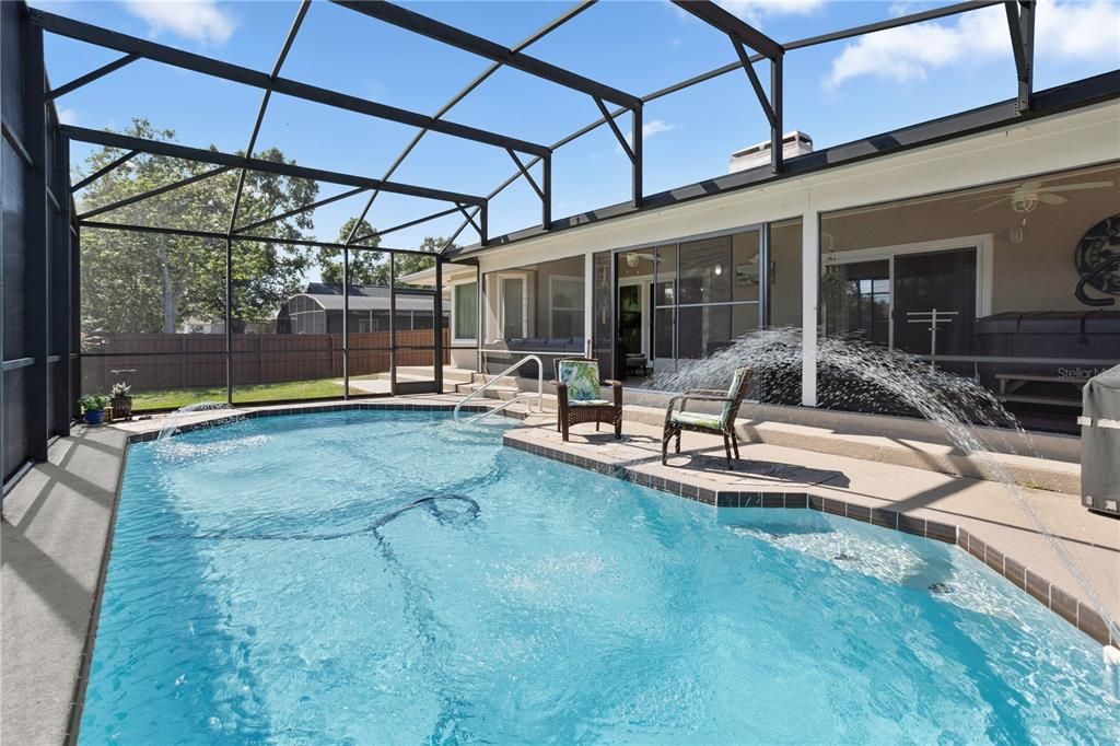 待售: $550,000 (4 贝兹, 2 浴室, 2330 平方英尺)