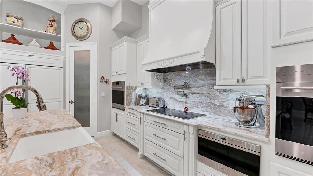 For Sale: $2,535,717 (5 beds, 5 baths, 5278 Square Feet)