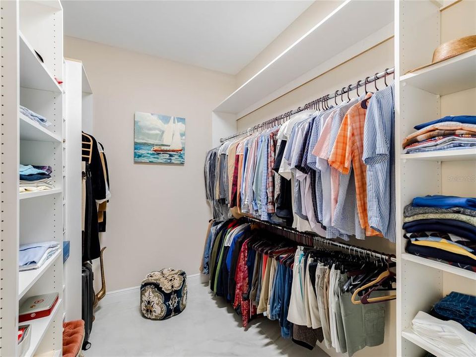 For Sale: $2,535,717 (5 beds, 5 baths, 5278 Square Feet)