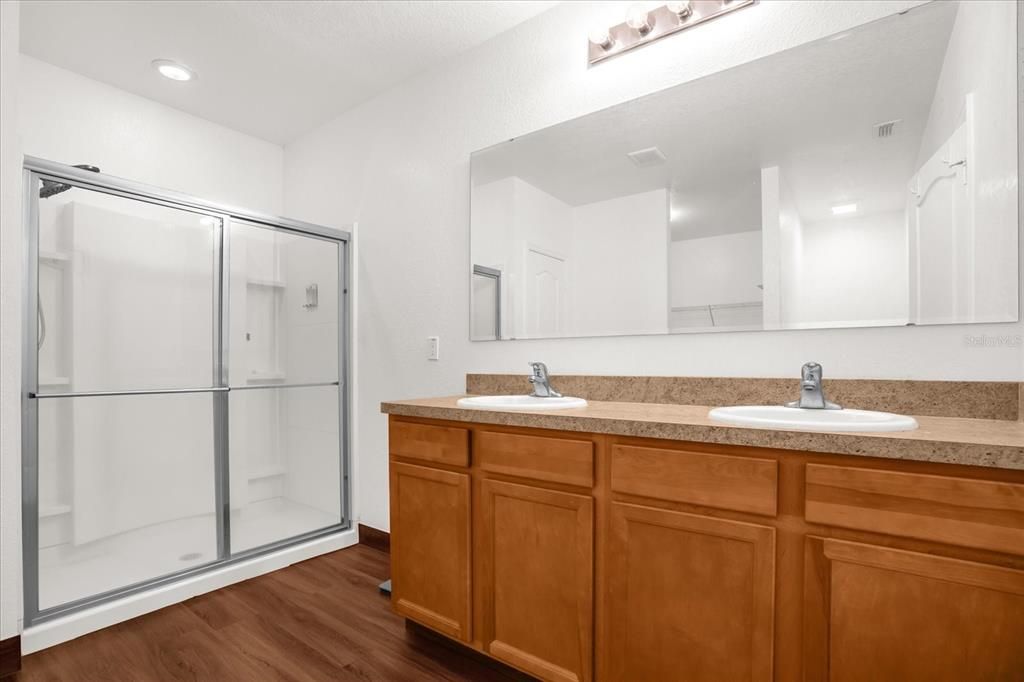 На продажу: $275,000 (3 спален, 2 ванн, 1750 Квадратных фут)