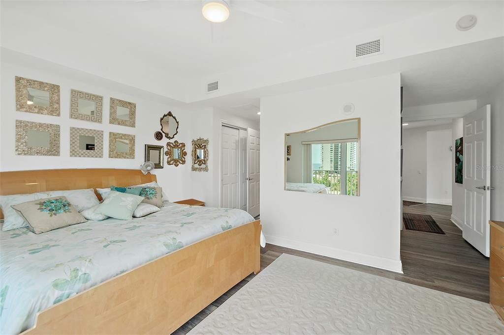 For Sale: $699,000 (3 beds, 3 baths, 2480 Square Feet)