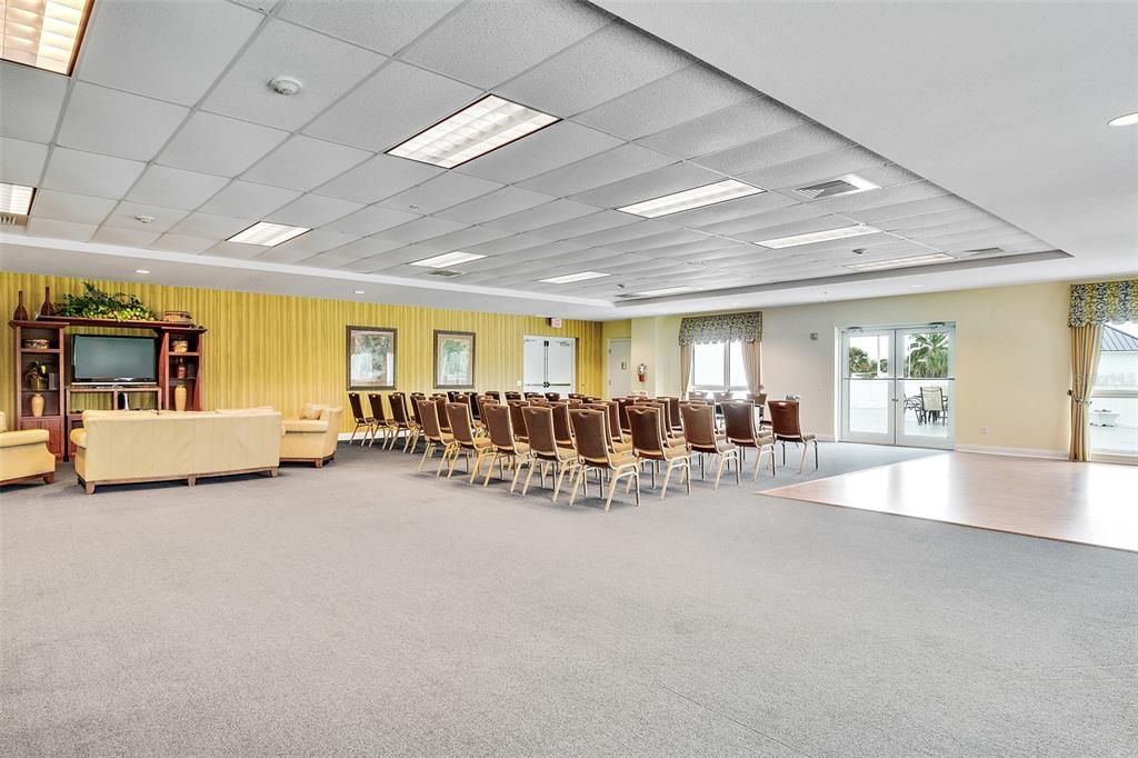 For Sale: $699,000 (3 beds, 3 baths, 2480 Square Feet)