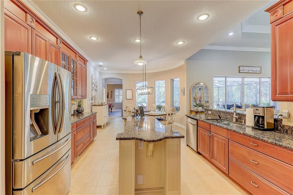 En Venta: $849,990 (4 camas, 3 baños, 3192 Pies cuadrados)