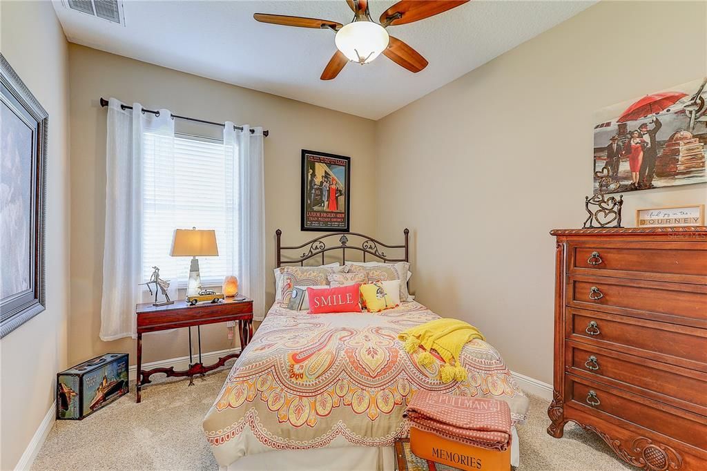 En Venta: $849,990 (4 camas, 3 baños, 3192 Pies cuadrados)