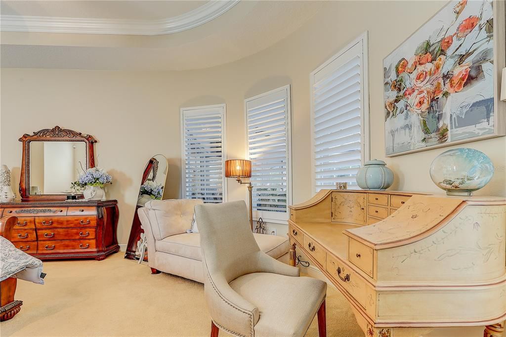 En Venta: $849,990 (4 camas, 3 baños, 3192 Pies cuadrados)