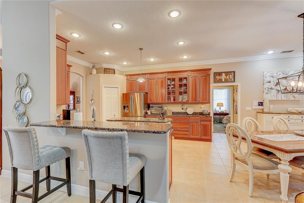 En Venta: $849,990 (4 camas, 3 baños, 3192 Pies cuadrados)