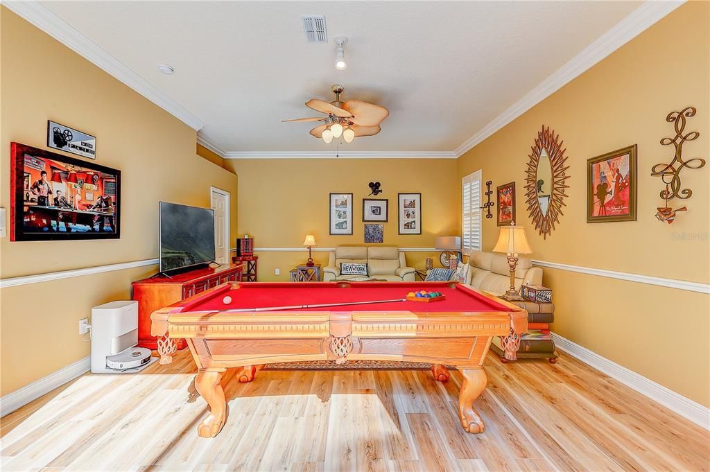 En Venta: $849,990 (4 camas, 3 baños, 3192 Pies cuadrados)