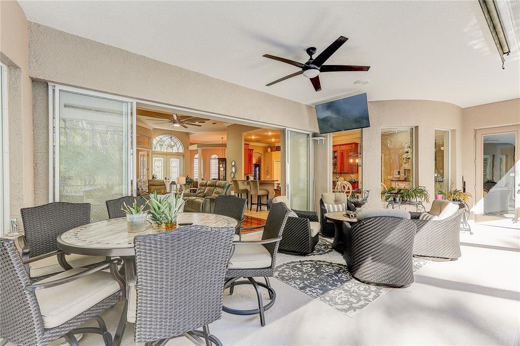 En Venta: $849,990 (4 camas, 3 baños, 3192 Pies cuadrados)