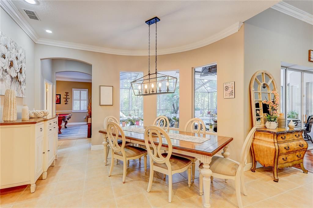 En Venta: $849,990 (4 camas, 3 baños, 3192 Pies cuadrados)