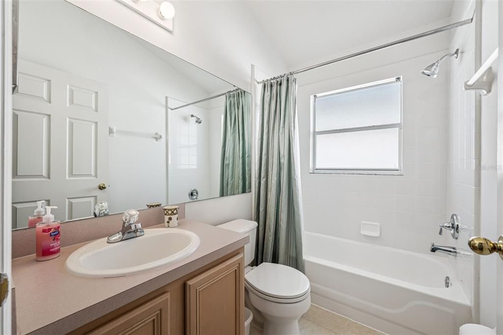Active With Contract: $375,000 (4 beds, 2 baths, 1822 Square Feet)