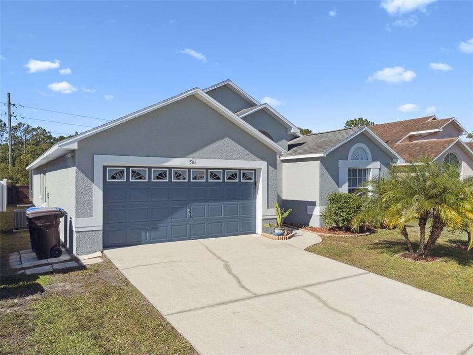 Active With Contract: $375,000 (4 beds, 2 baths, 1822 Square Feet)