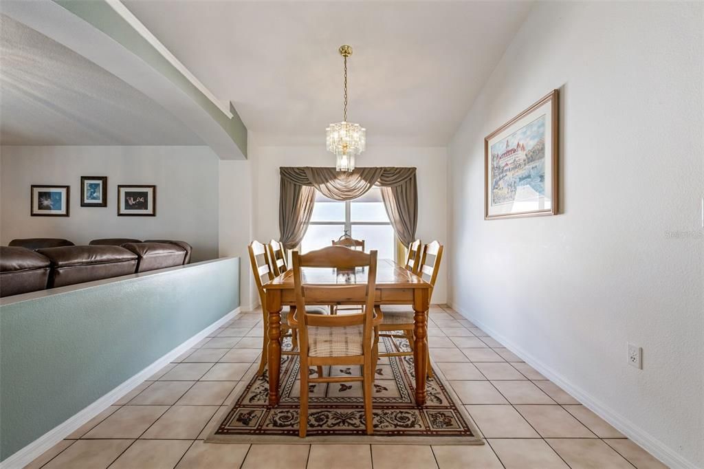 Active With Contract: $375,000 (4 beds, 2 baths, 1822 Square Feet)