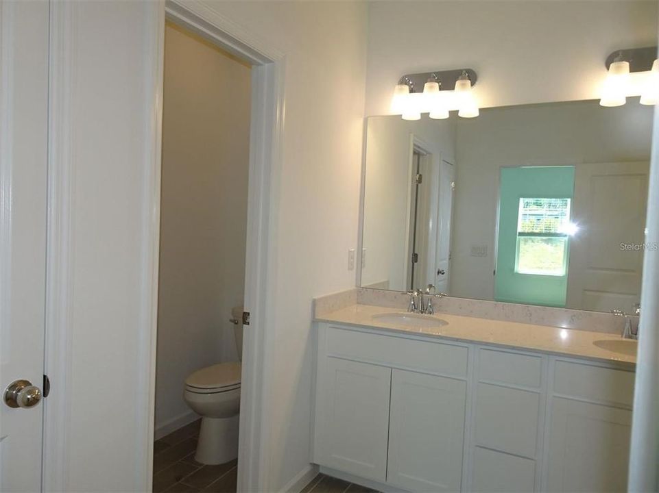 出租: $1,975 (3 贝兹, 2 浴室, 1712 平方英尺)