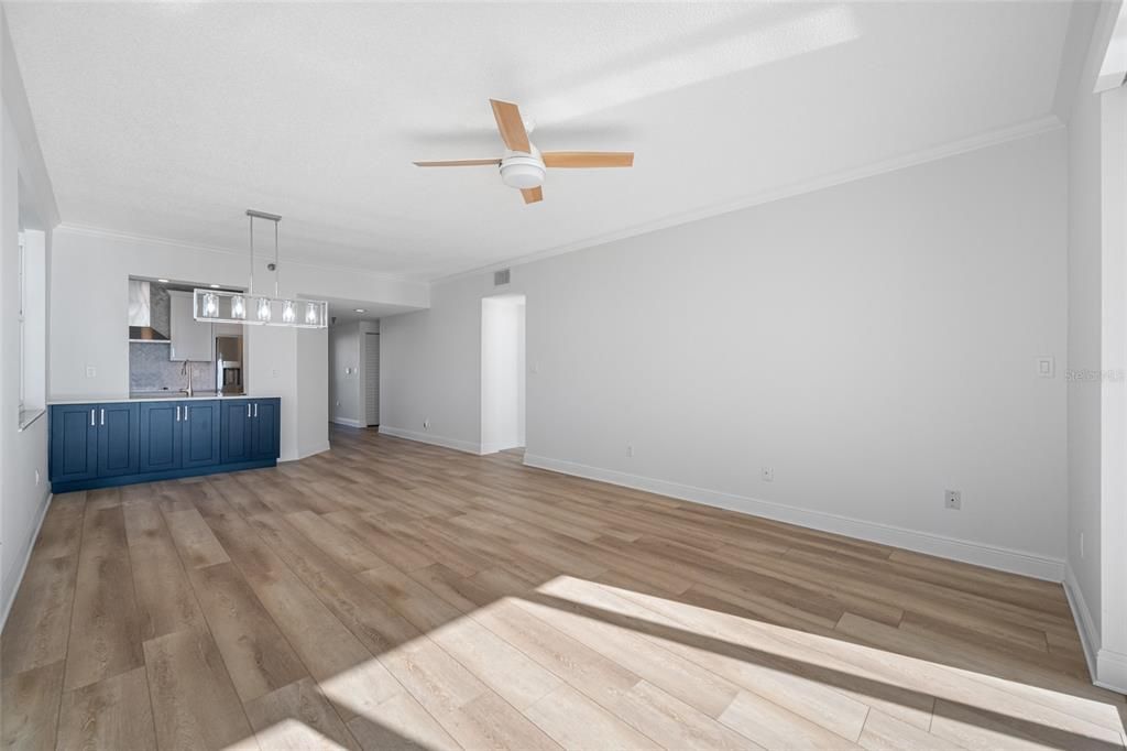 На продажу: $775,000 (2 спален, 2 ванн, 1300 Квадратных фут)