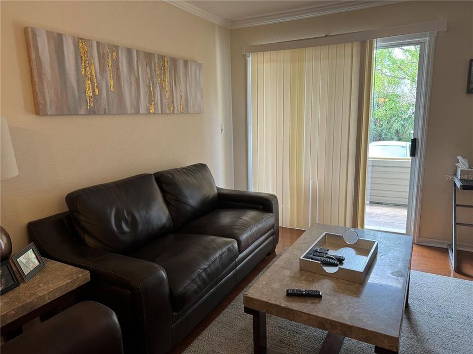 Под контрактом: $1,650 (1 спален, 1 ванн, 742 Квадратных фут)