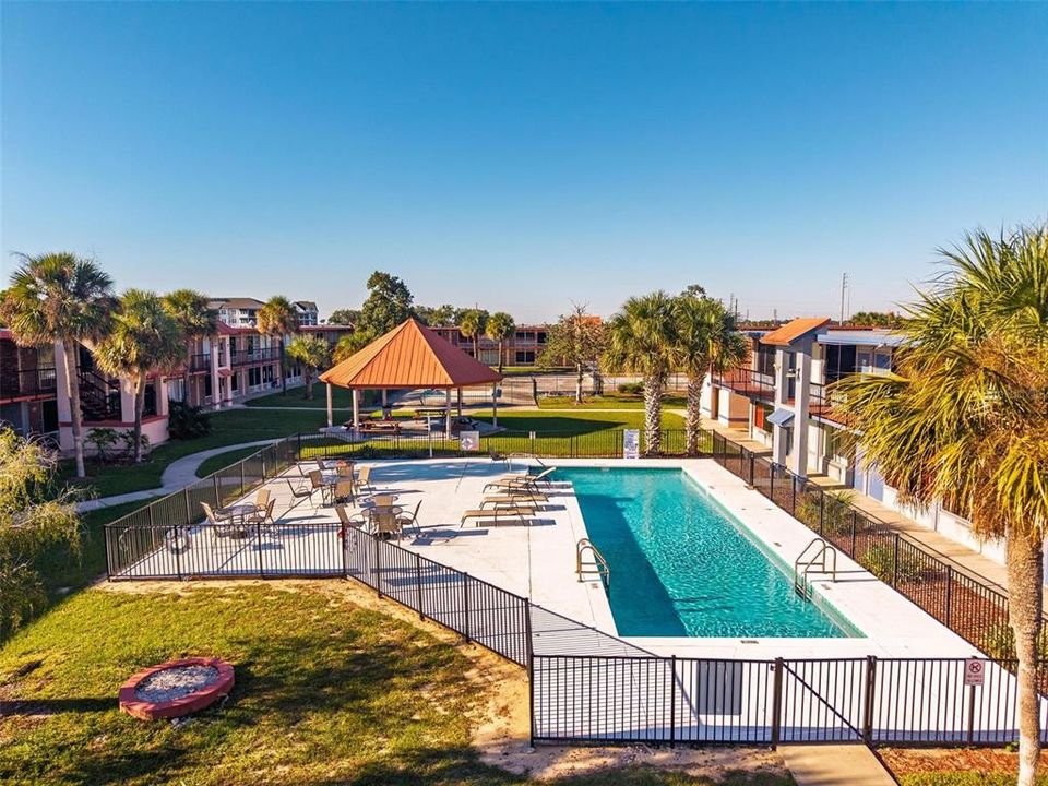 На продажу: $59,900 (1 спален, 1 ванн, 300 Квадратных фут)