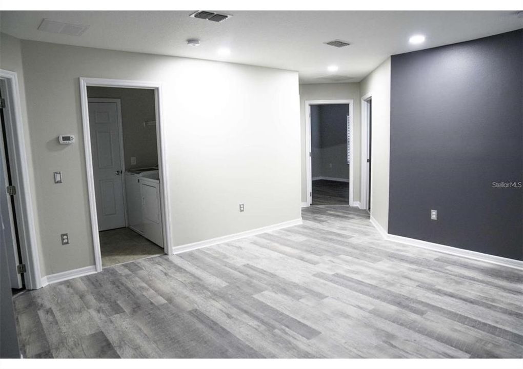 出租: $2,300 (3 贝兹, 2 浴室, 2122 平方英尺)