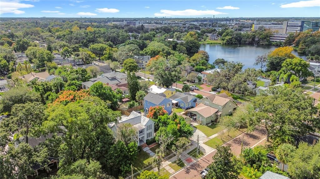 Active With Contract: $550,000 (2 beds, 1 baths, 1231 Square Feet)