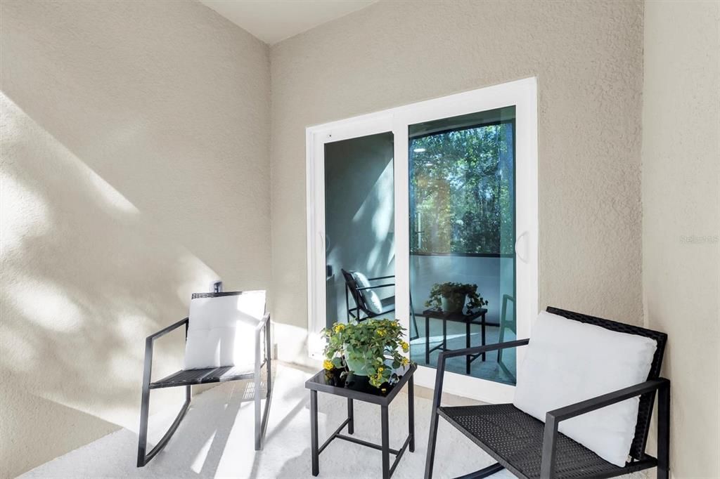 For Sale: $315,000 (2 beds, 2 baths, 1254 Square Feet)