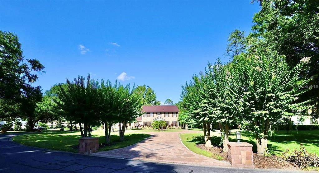 En Renta: $4,200 (4 camas, 2 baños, 2145 Pies cuadrados)