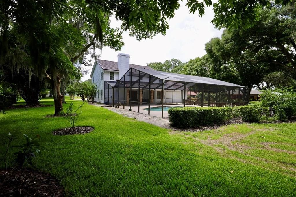 En Renta: $4,200 (4 camas, 2 baños, 2145 Pies cuadrados)