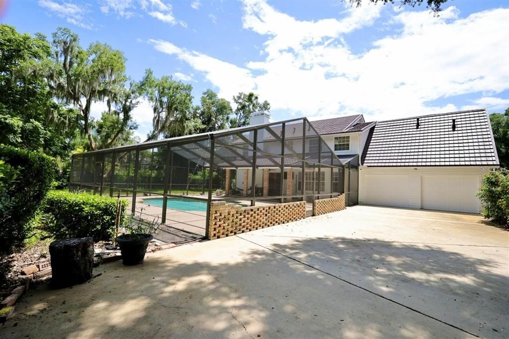 En Renta: $4,200 (4 camas, 2 baños, 2145 Pies cuadrados)