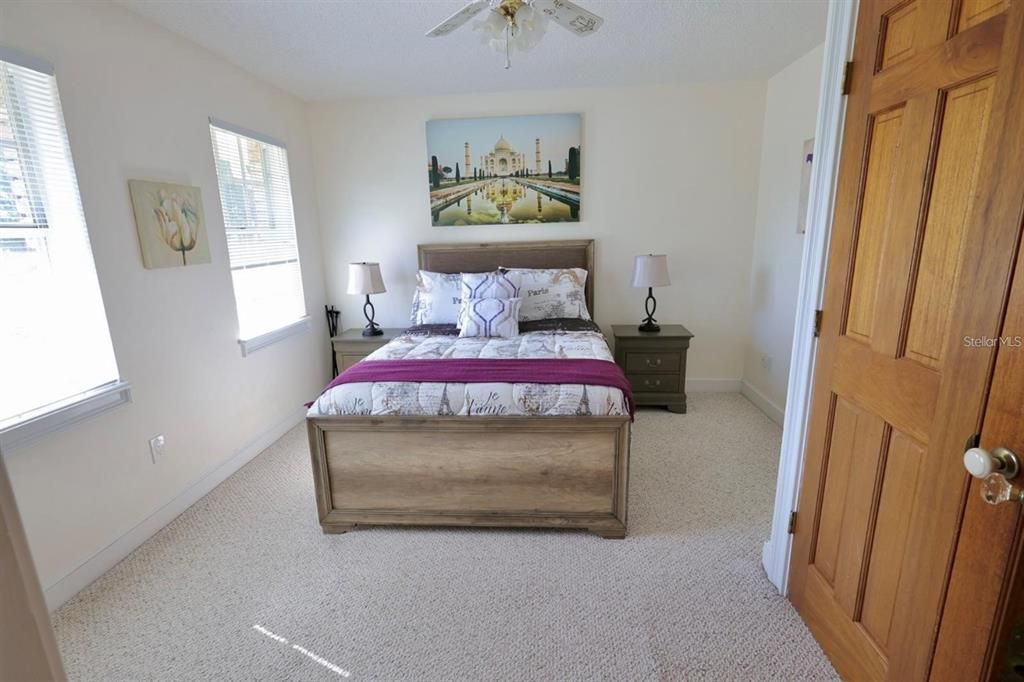 En Renta: $4,200 (4 camas, 2 baños, 2145 Pies cuadrados)