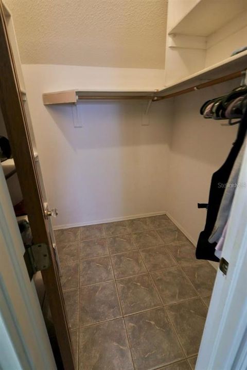 En Renta: $4,200 (4 camas, 2 baños, 2145 Pies cuadrados)