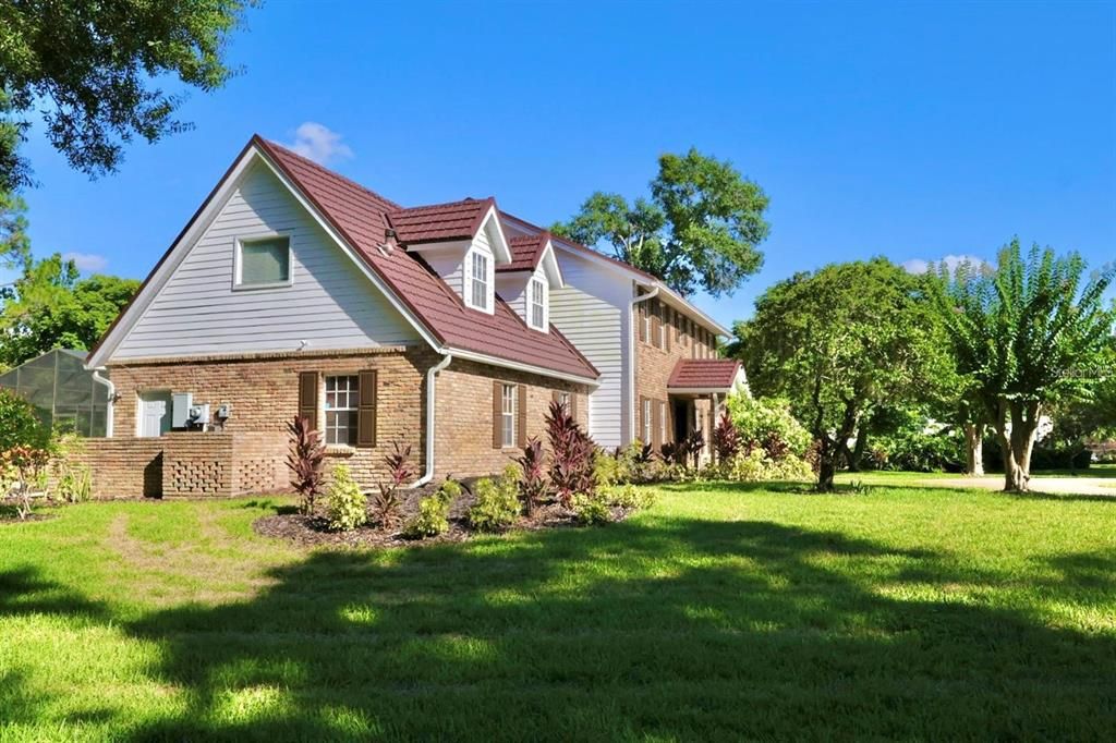 En Renta: $4,200 (4 camas, 2 baños, 2145 Pies cuadrados)