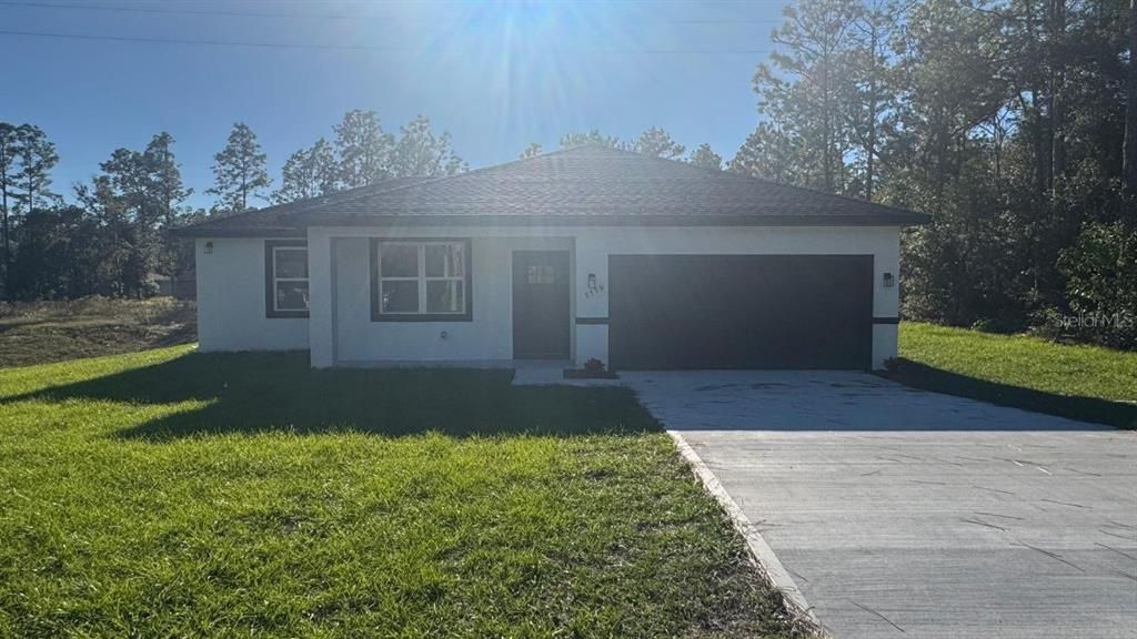 For Rent: $2,050 (4 beds, 2 baths, 1548 Square Feet)