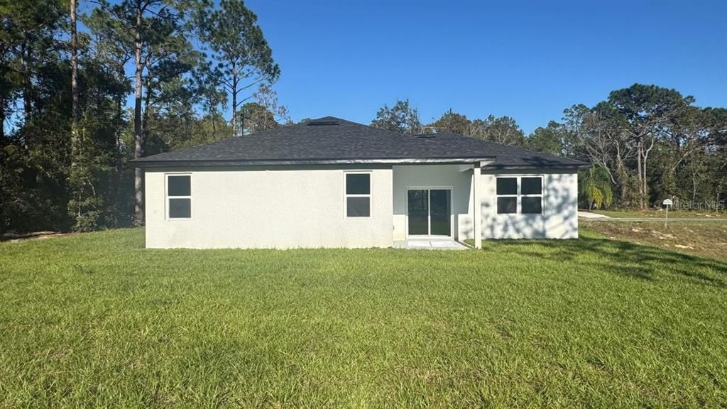 For Rent: $2,050 (4 beds, 2 baths, 1548 Square Feet)