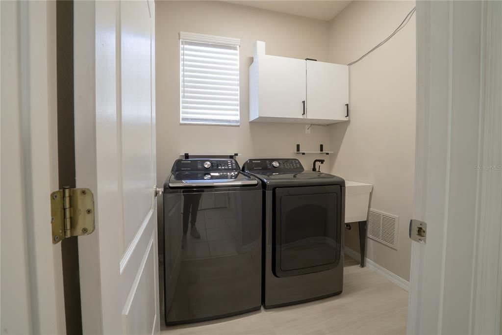 For Sale: $694,900 (5 beds, 3 baths, 3120 Square Feet)