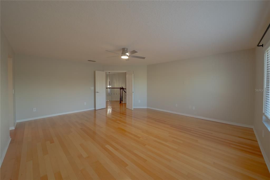 For Sale: $694,900 (5 beds, 3 baths, 3120 Square Feet)