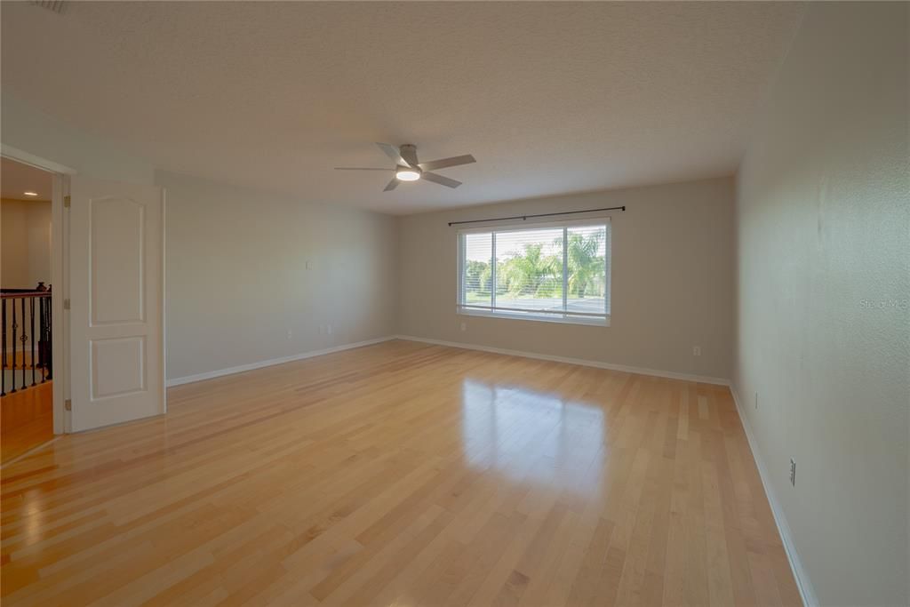 For Sale: $694,900 (5 beds, 3 baths, 3120 Square Feet)