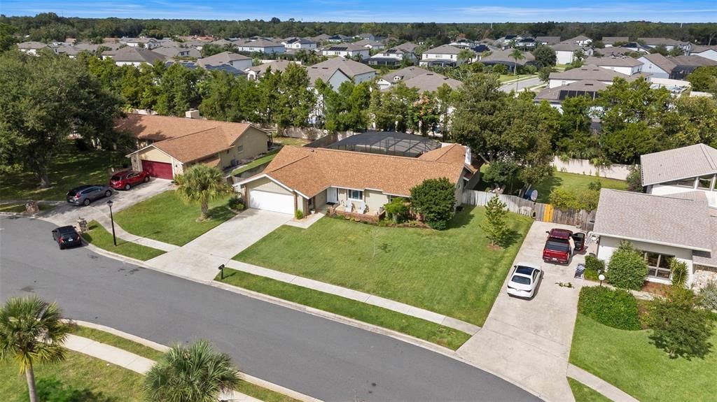 合同活跃: $625,000 (4 贝兹, 3 浴室, 2281 平方英尺)