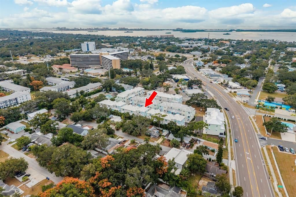 For Sale: $859,900 (3 beds, 3 baths, 2390 Square Feet)