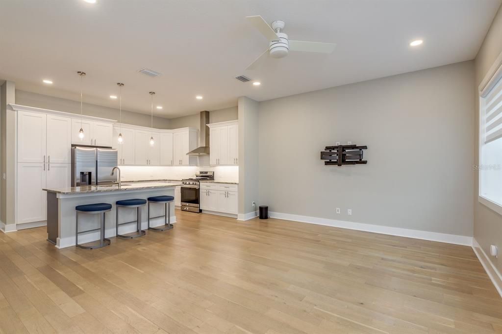 For Sale: $859,900 (3 beds, 3 baths, 2390 Square Feet)