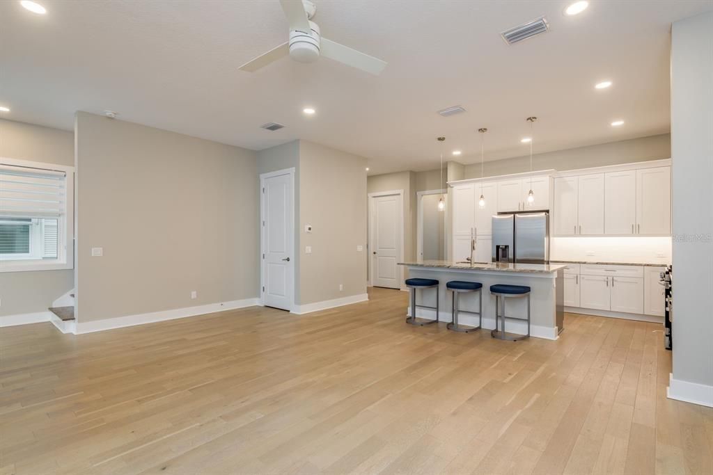 For Sale: $859,900 (3 beds, 3 baths, 2390 Square Feet)