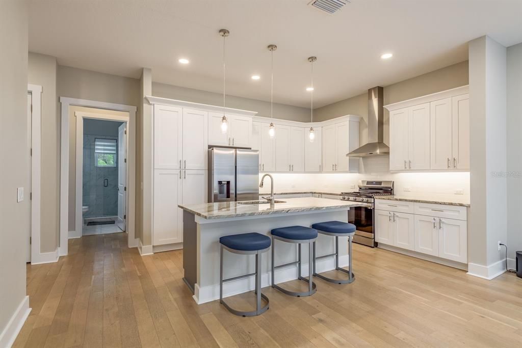 For Sale: $859,900 (3 beds, 3 baths, 2390 Square Feet)