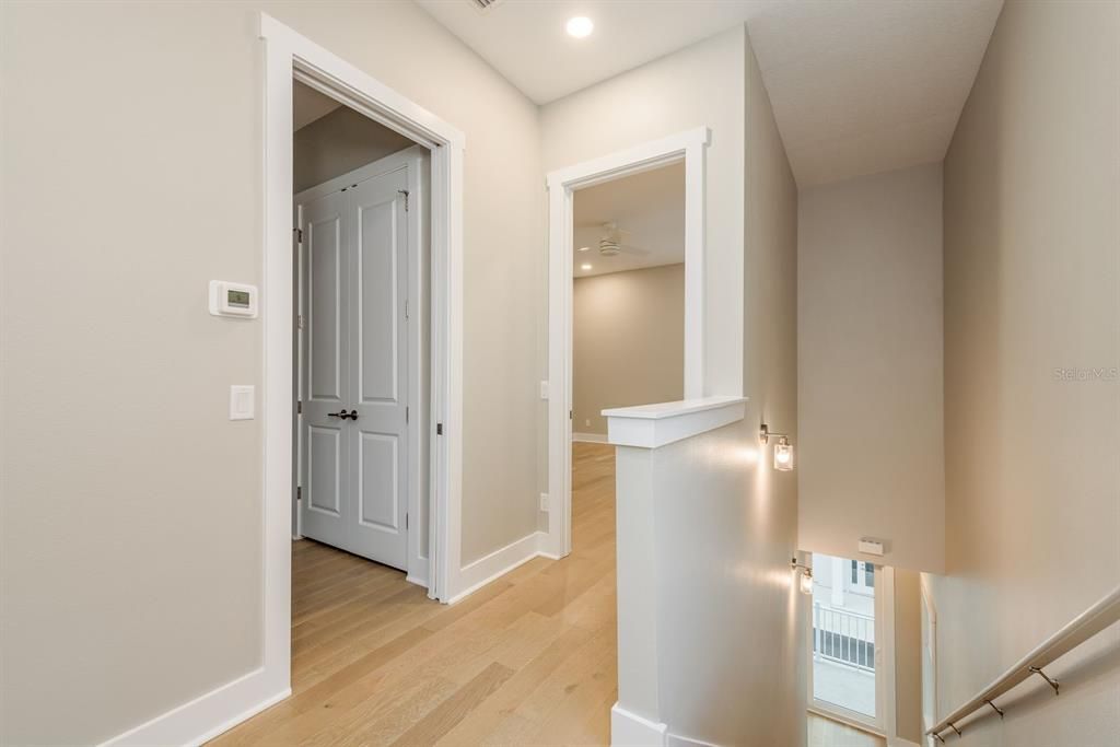 For Sale: $859,900 (3 beds, 3 baths, 2390 Square Feet)