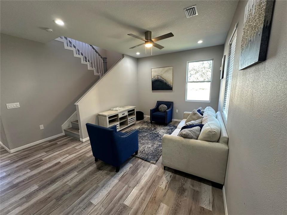 出租: $2,800 (3 贝兹, 2 浴室, 1528 平方英尺)