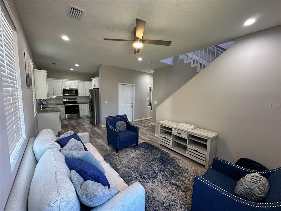 出租: $2,800 (3 贝兹, 2 浴室, 1528 平方英尺)